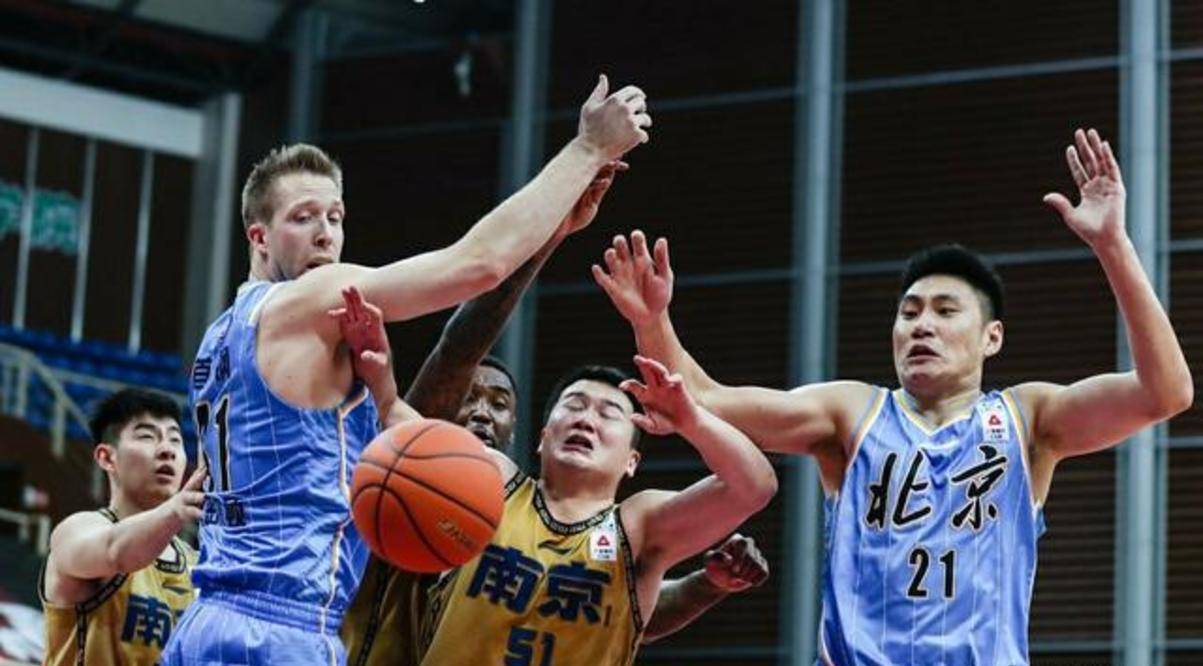 米兰体育网站入口-包含关键一战！东亚球队迎战中东劲旅展开对决的词条