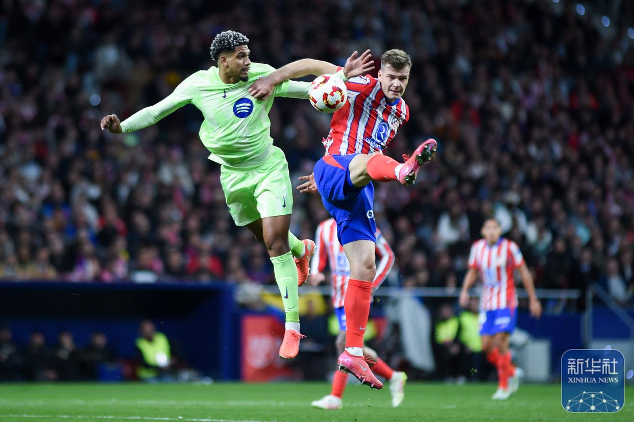 米兰体育app-巴塞罗那再次取得胜利，晋级淘汰赛